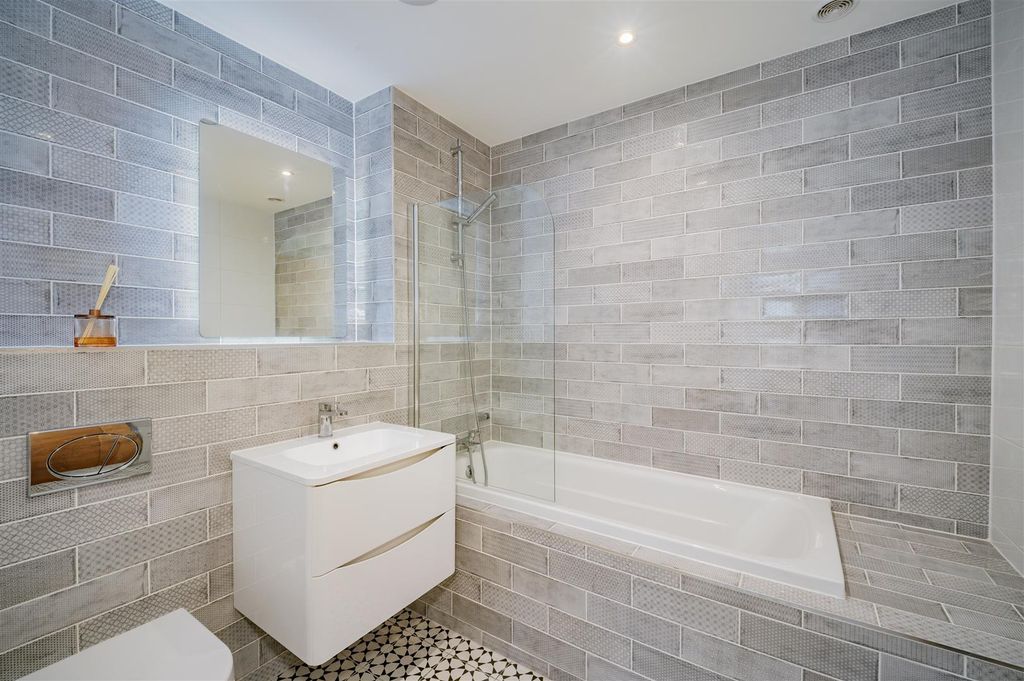 Additional image 14 of 2 bed flat for saleTay Street, Monifieth, Dundee DD5