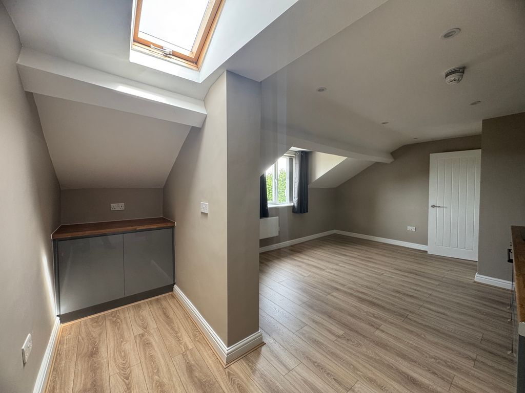 Property photo 3 of 8 Utility Area (Off Lounge)