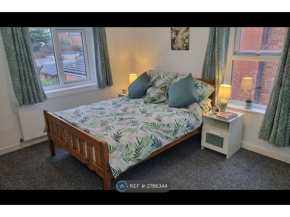 Property photo 2 of 13