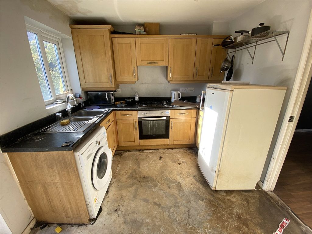 Property photo 3 of 10 Picture No. 04