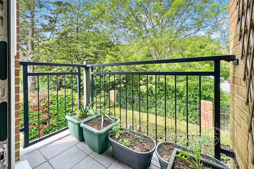 Property photo 3 of 11 Picture No. 11