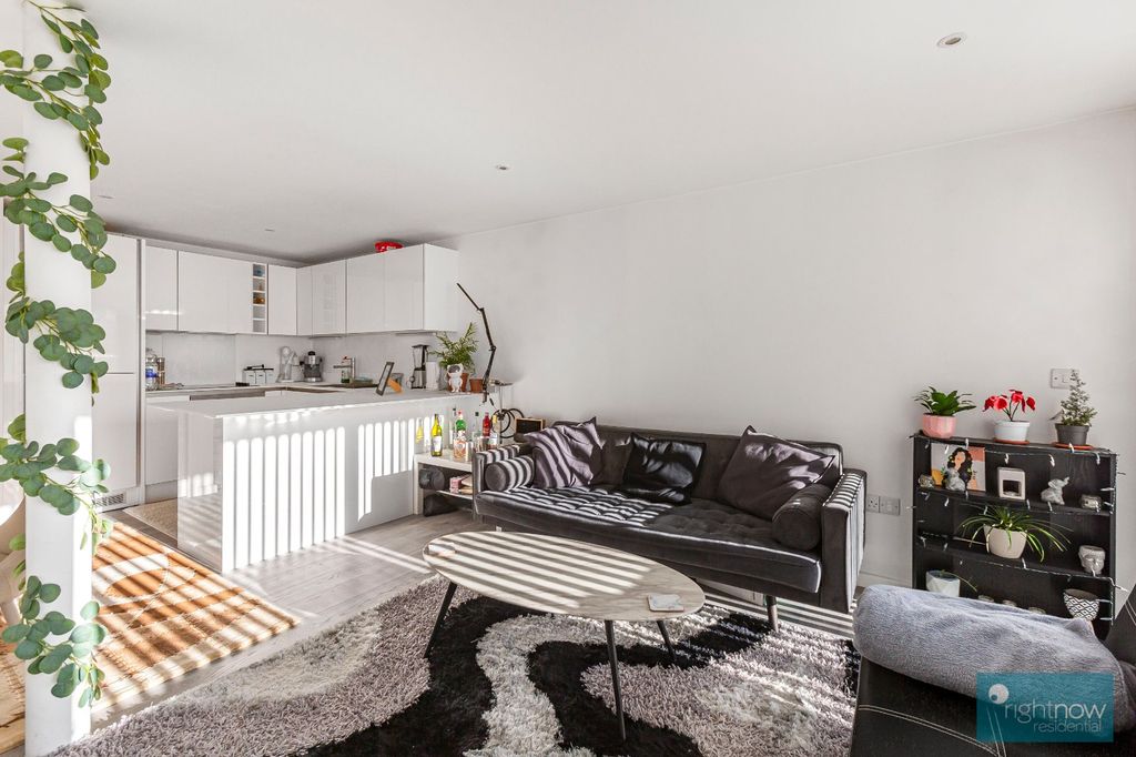 Property photo 1 of 10 Open Plan Layout