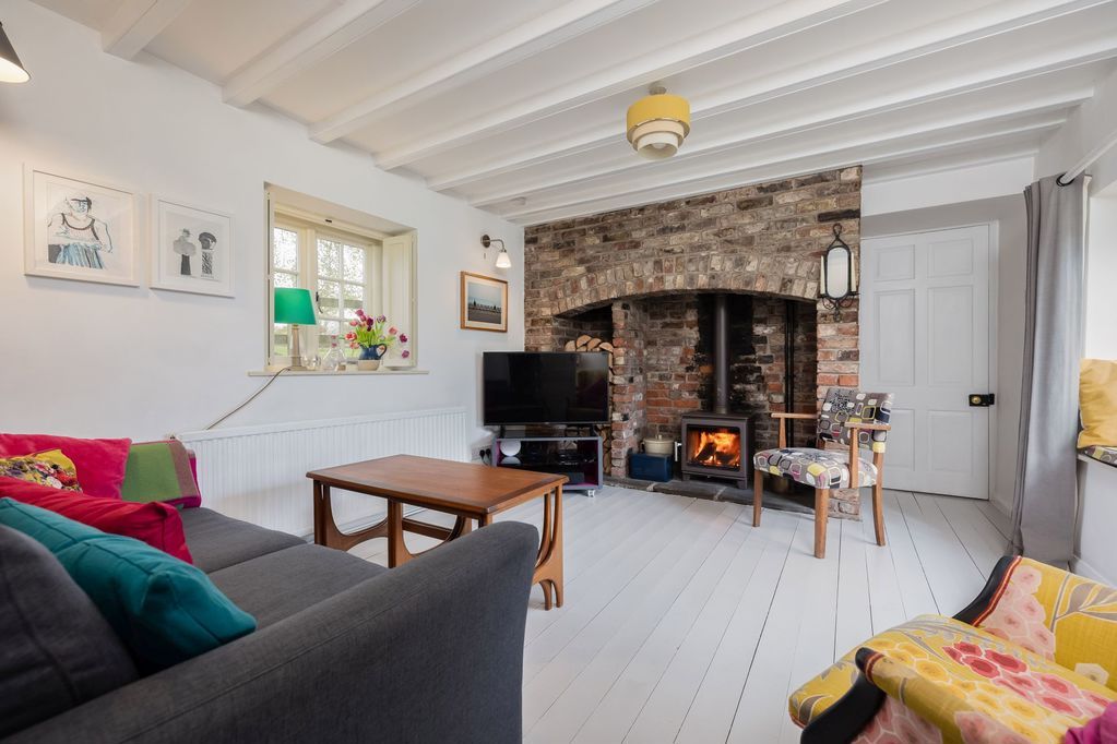 Property photo 3 of 25 Photo 2