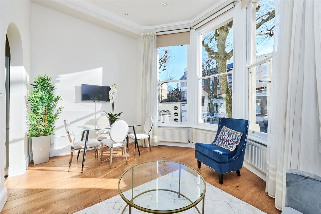 Property photo 1 of 12 Reception/Dinning