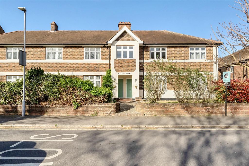 Property photo 1 of 12 1-69d5B013A5983-1440150-1-69d54Bddcee0B-1.Jpg