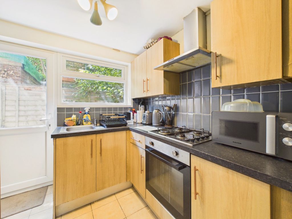 Property photo 3 of 11 5170054