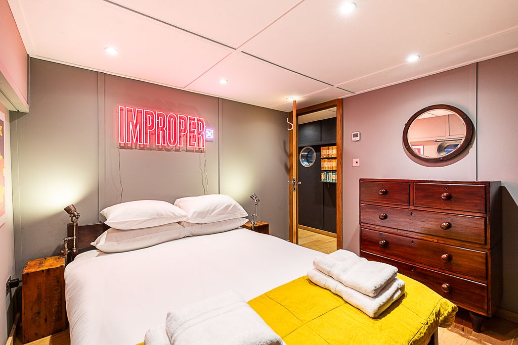 Property photo 3 of 38