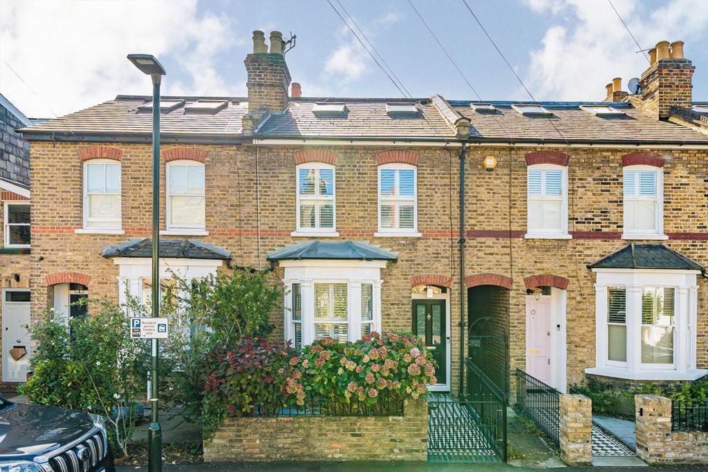 Property photo 1 of 7