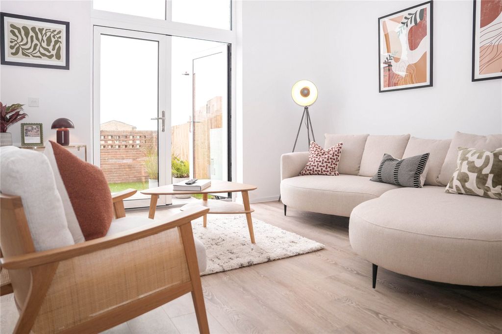 Property photo 3 of 18 The Skylark