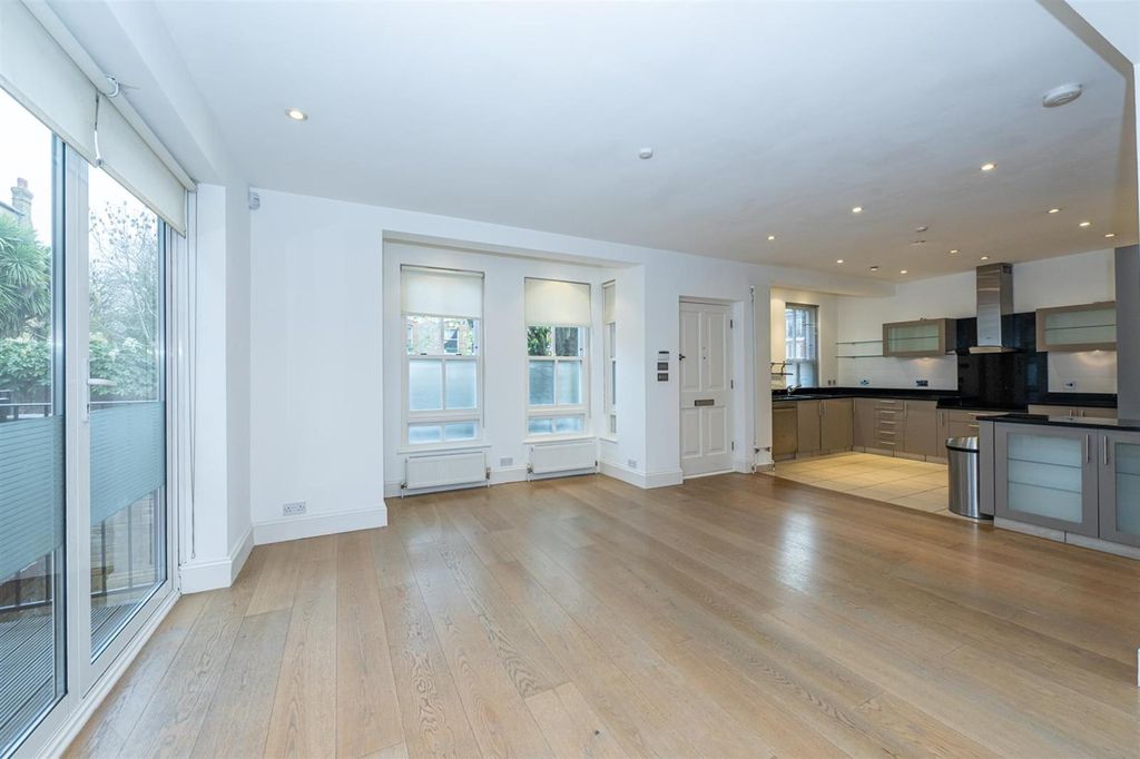 Property photo 2 of 15 Photo 1