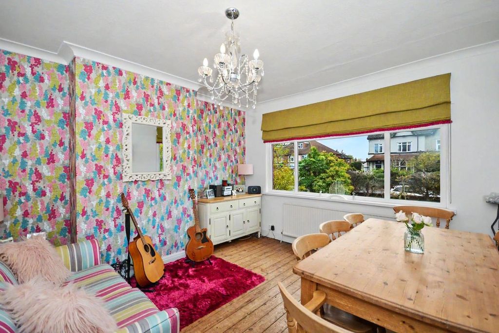 Property photo 3 of 21 Picture No. 41