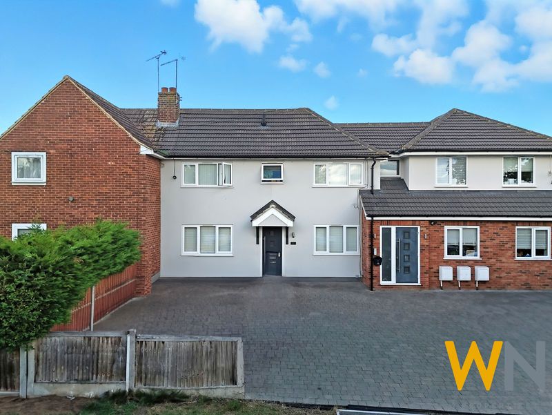 Property photo 1 of 19 Photo 8