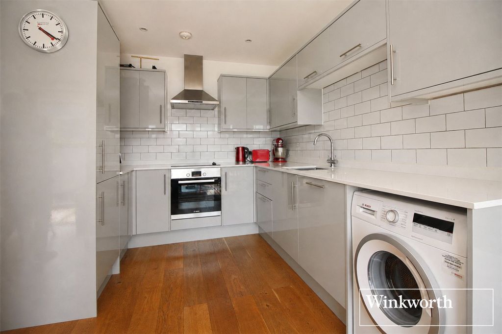 Property photo 3 of 11 Picture No. 29