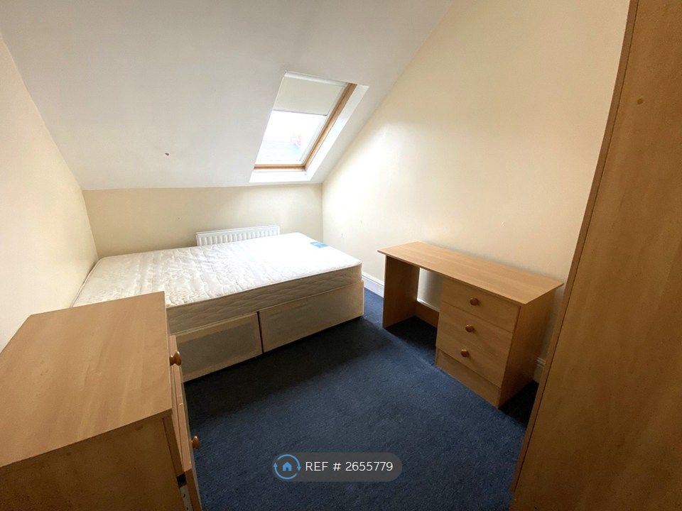 Property photo 3 of 13