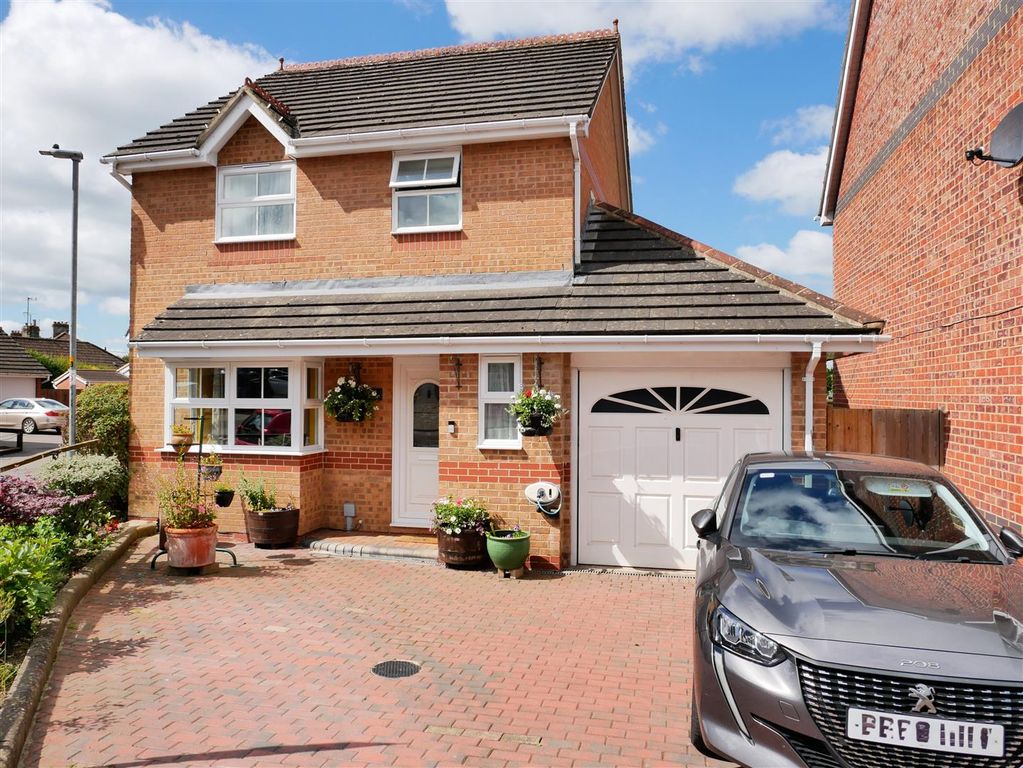 Property photo 1 of 20