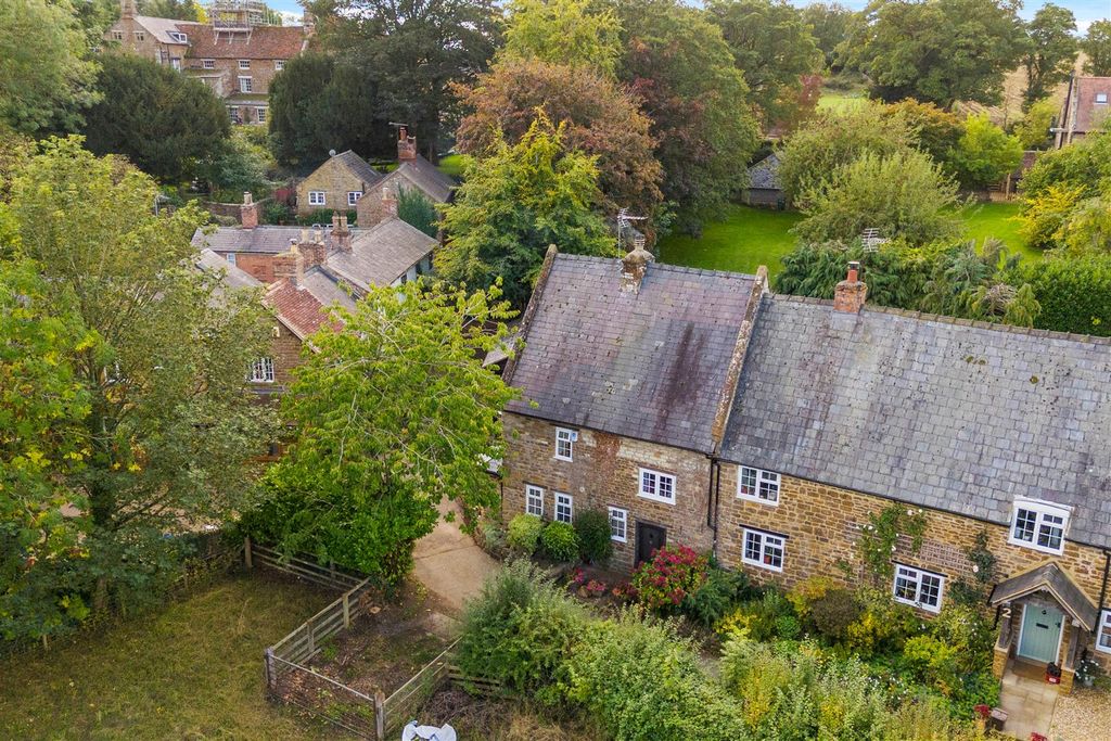 Property photo 3 of 57 Tom Thumb Cottage, Hellidon (63 Of 65).Jpg