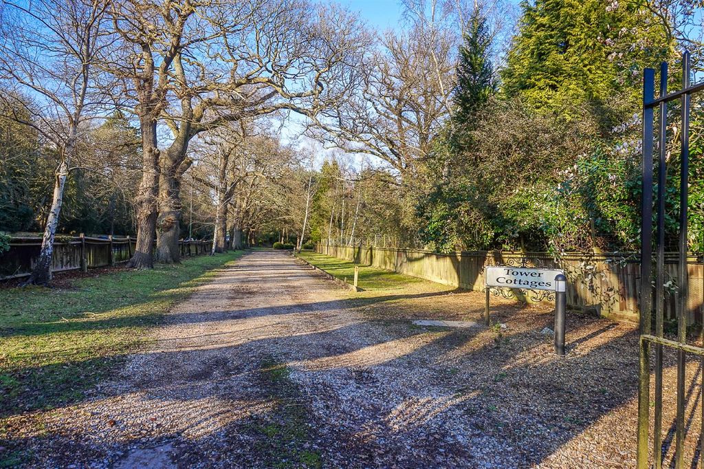 Property photo 3 of 9