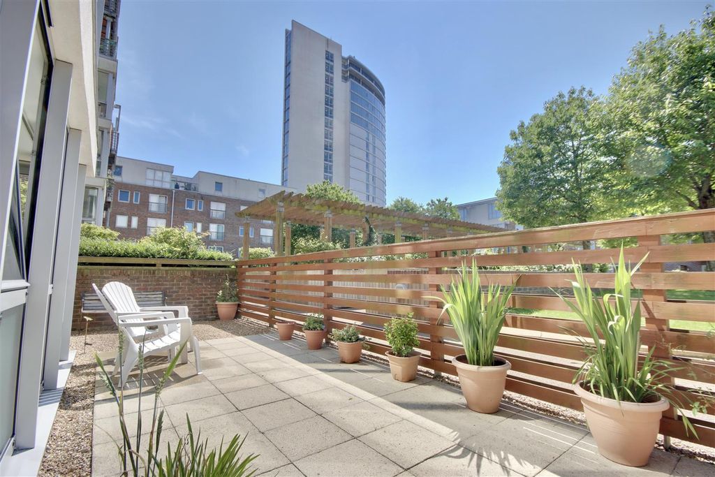 Property photo 1 of 16 2CC37637-69A8-4A68-9001-2E17Fde860Ef_1_201_A.Jpeg