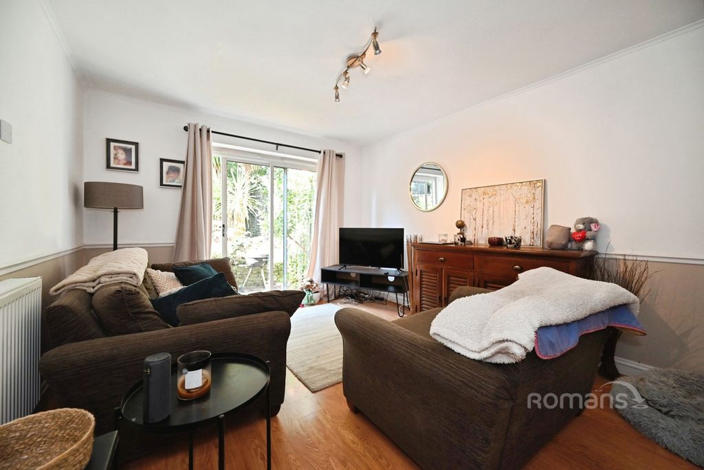 Property photo 3 of 19 Pbox-Img.Jpg