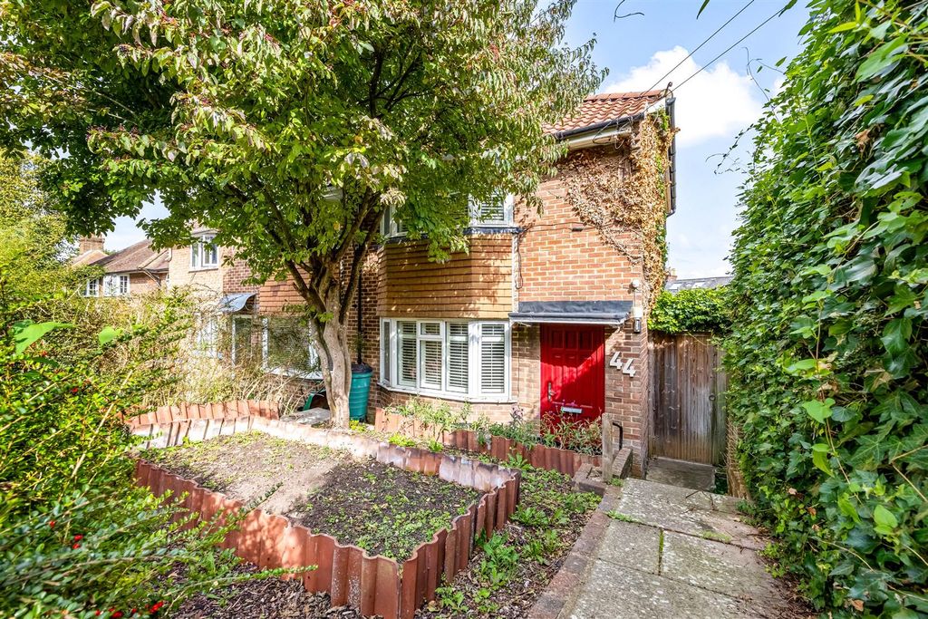 Property photo 1 of 23