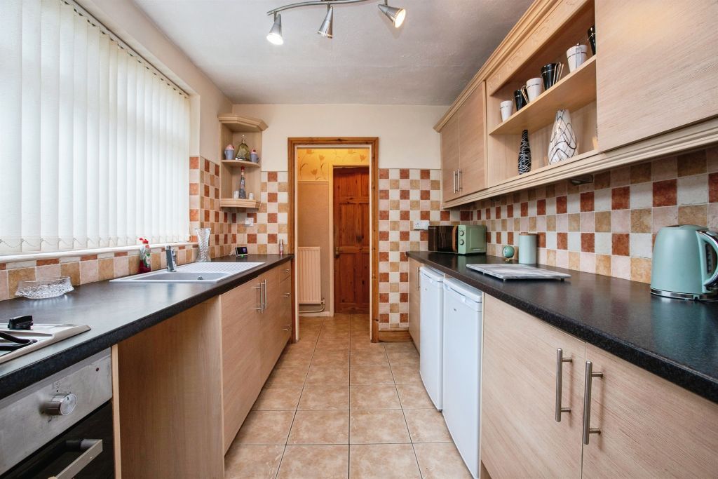 Property photo 2 of 16