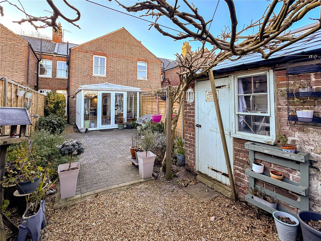 Property photo 2 of 24 Picture No. 14