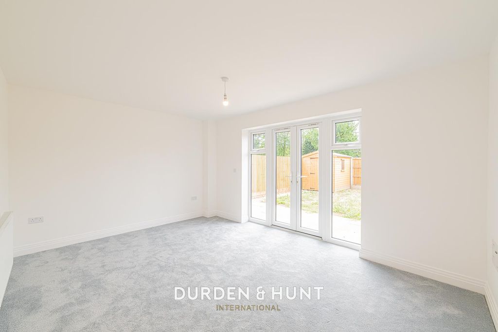 Property photo 2 of 22 Gossfield-12.Jpg
