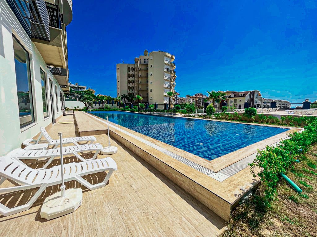 Property photo 3 of 22 Exceptional Two-Storey Furnished Apartment In Alanya For Sale In Avsallar - Sunbathing Terraces