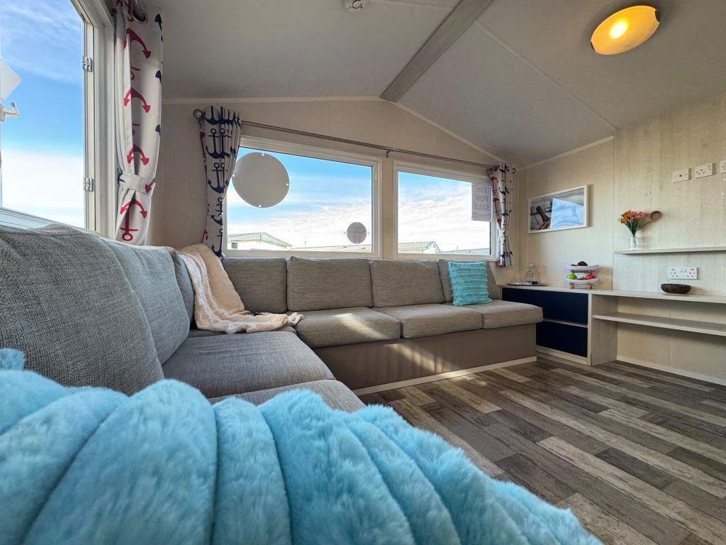 Property photo 1 of 7 Atlas The Mooring Deluxe 2017 Car0064957 148936000.Jpeg