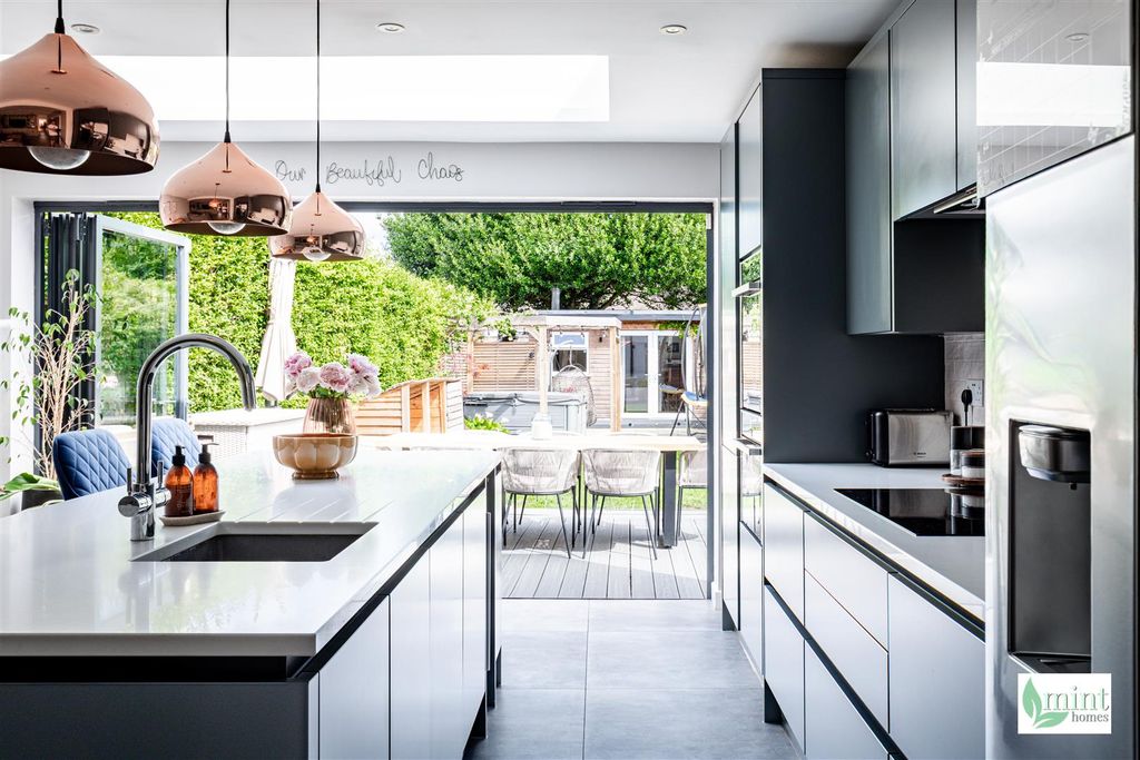 Property photo 2 of 25 Wordsworth Road - Watermark-20.Jpg