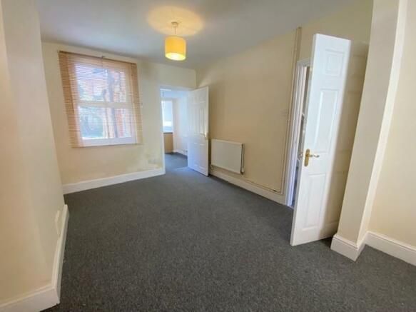 Property photo 2 of 9 Lounge 1.Jpeg