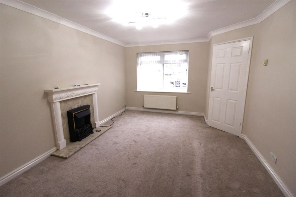 Property photo 2 of 11 Img_1011.Jpg