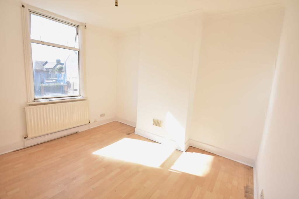 Property photo 1 of 4