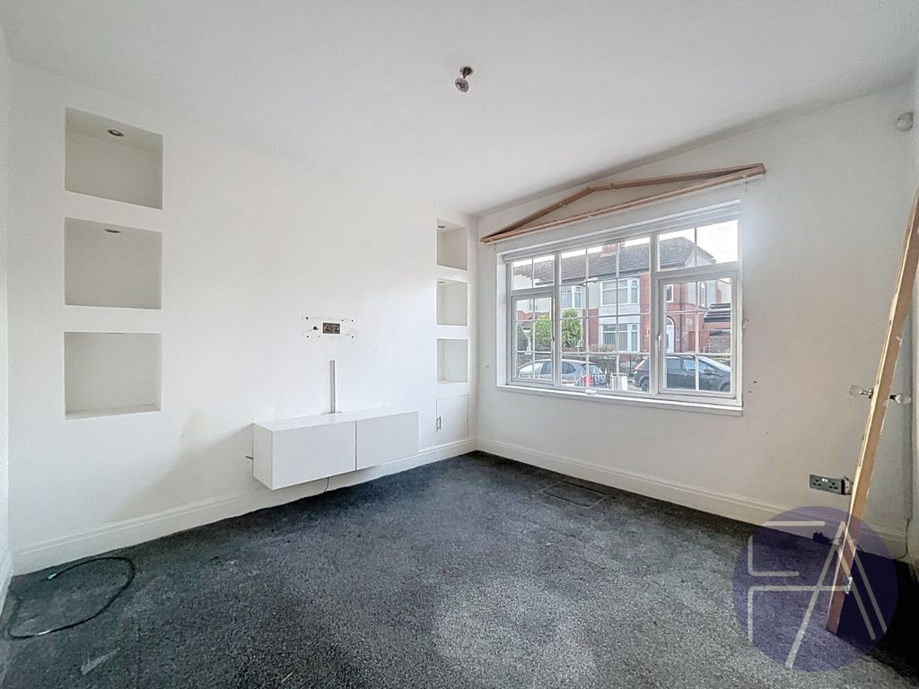 Property photo 2 of 16 4824481