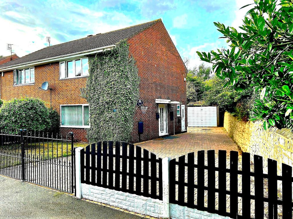Property photo 3 of 11