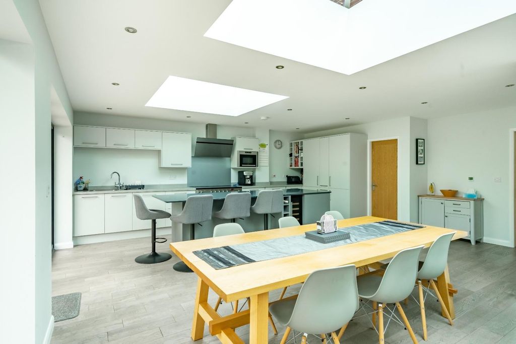 Property photo 2 of 25 15Lwp-6.Jpg