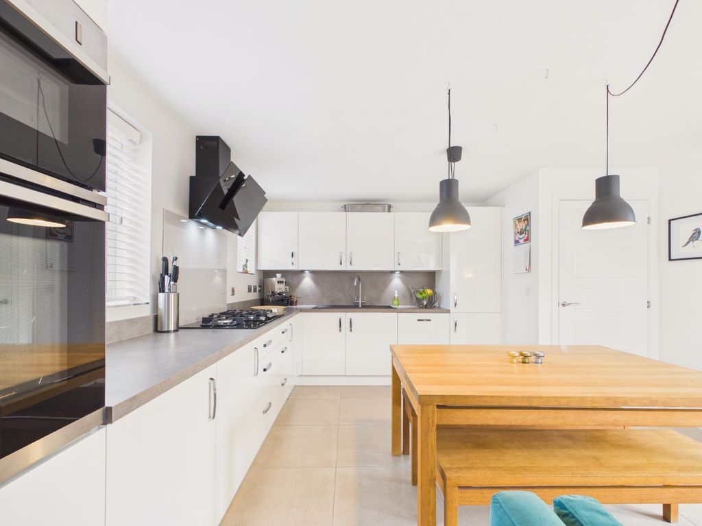Property photo 3 of 35 5521084