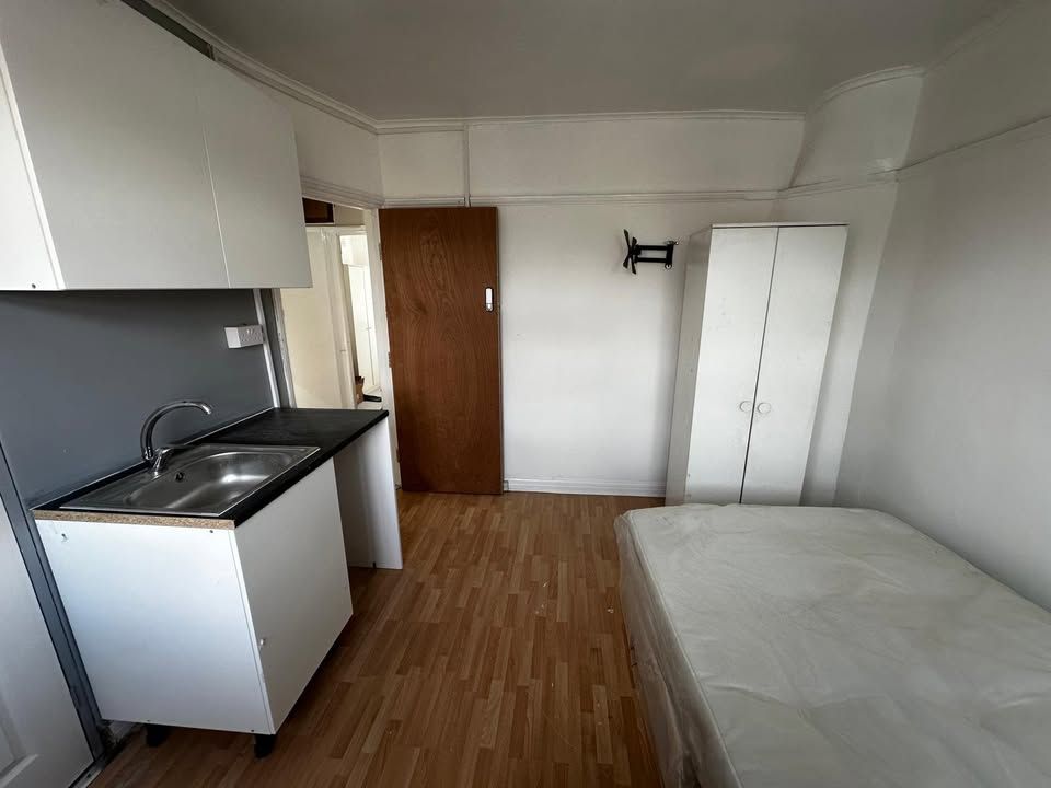 Property photo 2 of 3