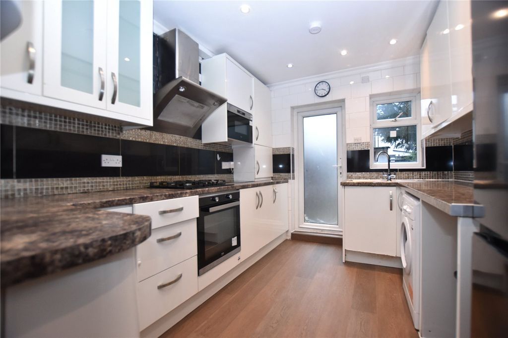 Property photo 1 of 13 Picture No. 16