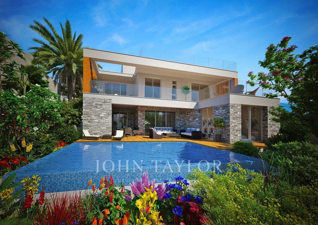 Property photo 2 of 8