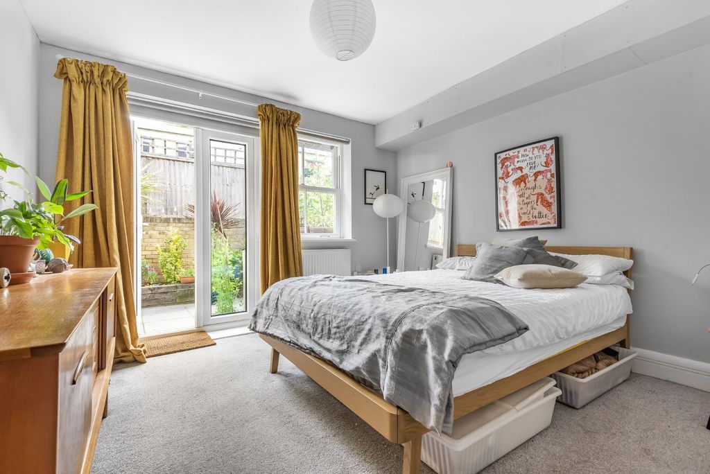 Property photo 3 of 5 Picture No. 13