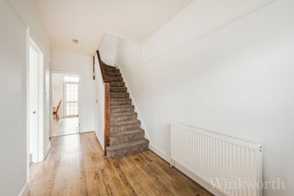 Property photo 3 of 10 Picture No. 11