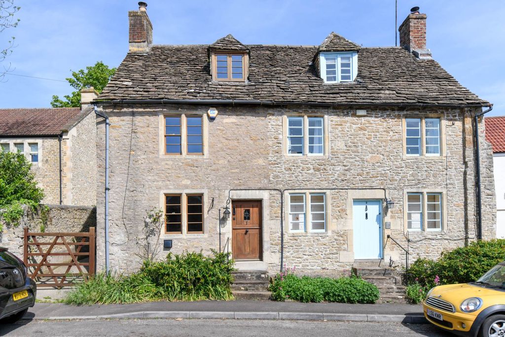 Property photo 1 of 16