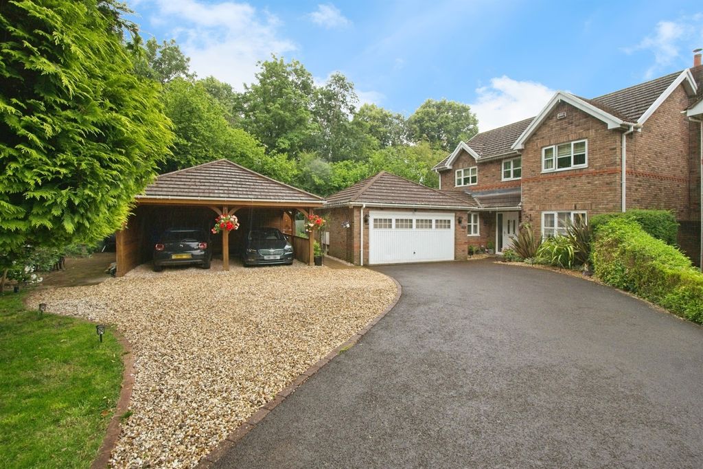 Property photo 1 of 34