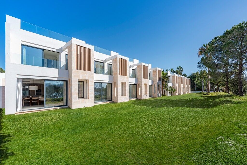 Property photo 1 of 20 Alc20642A_1_2_Facade (2)