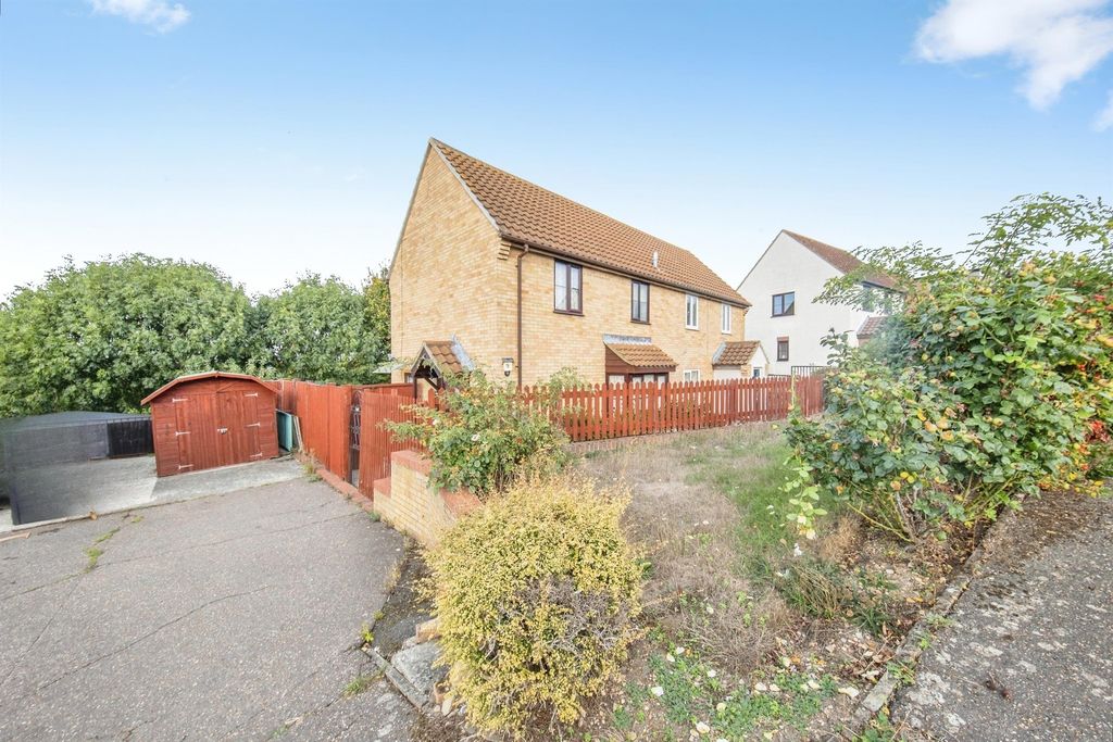 Property photo 1 of 11
