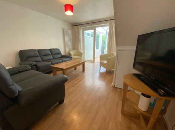 Property photo 1 of 15 Lounge 2.Jpg