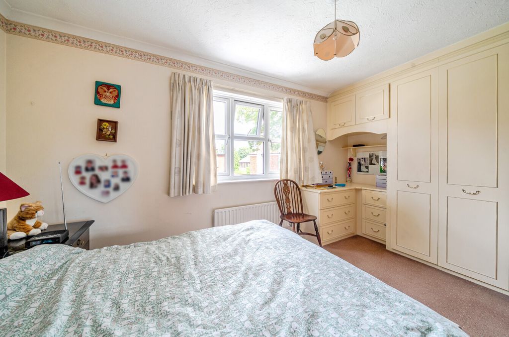Property photo 3 of 14 1315502-3-6877Ae4...