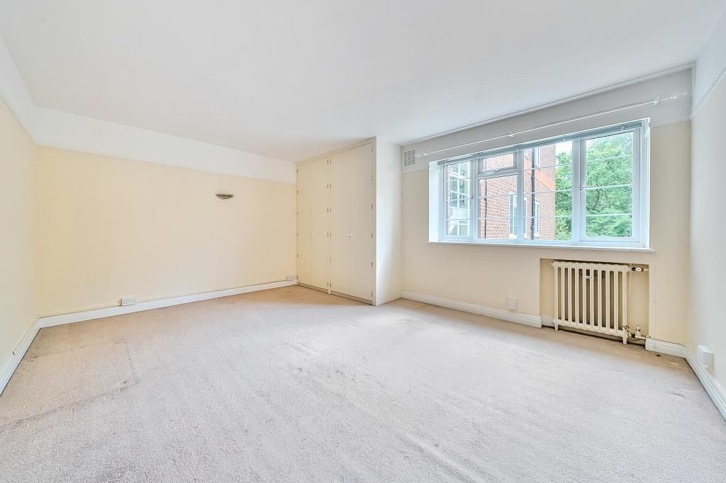 Property photo 2 of 15 Bedroom