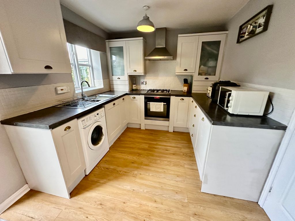 Property photo 2 of 16 Img_2864